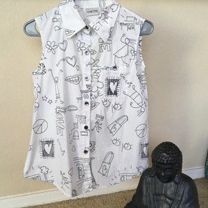 CHICO'S cotton Spandex white scribbles Button top.
